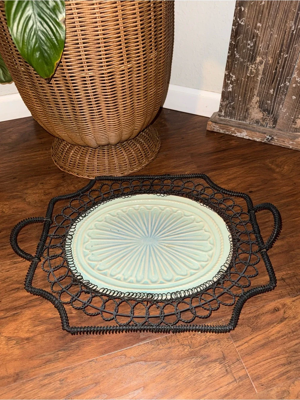 Vintage French Wire Serving Tray/French Country Decor-Square Nest